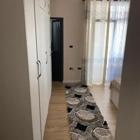 Shehu'S House Gasthof