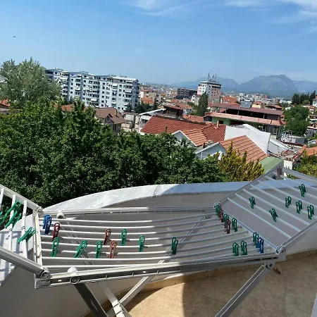 Shehu'S House Gasthof